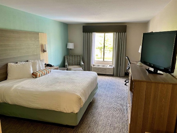 Best Western Executive Inn & Suites image 4